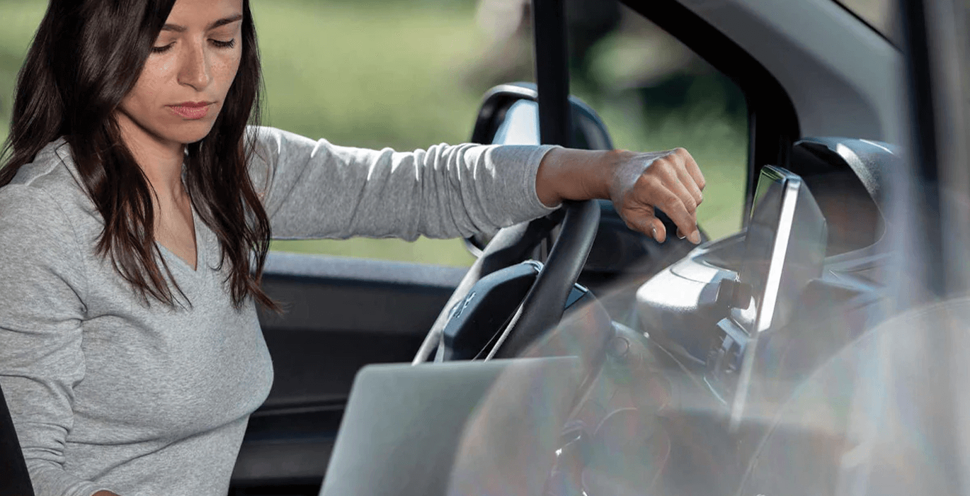 Peugeot Partner Pro Standard BlueHDI 1 Capa 4 | Avanti Renting