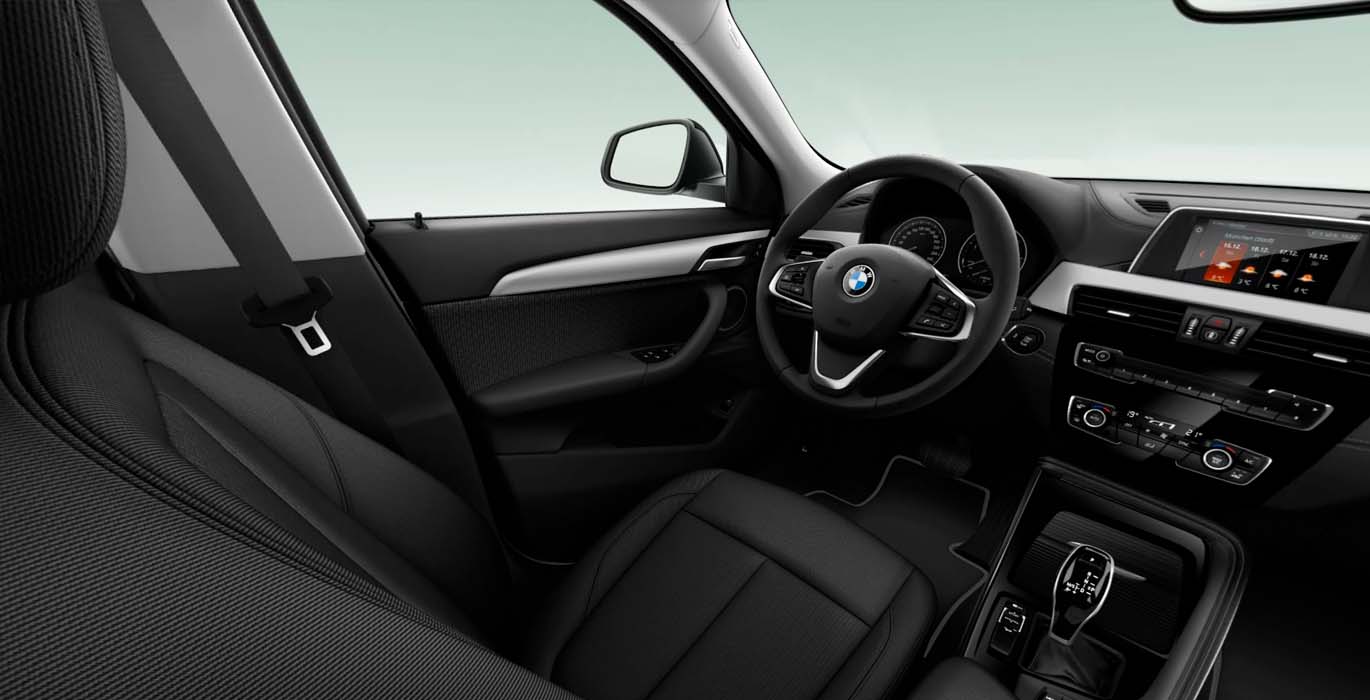 BMW X2 sDrive18d 4 BMW X2 sDrive18d Interior delantera 2 | Avanti Renting
