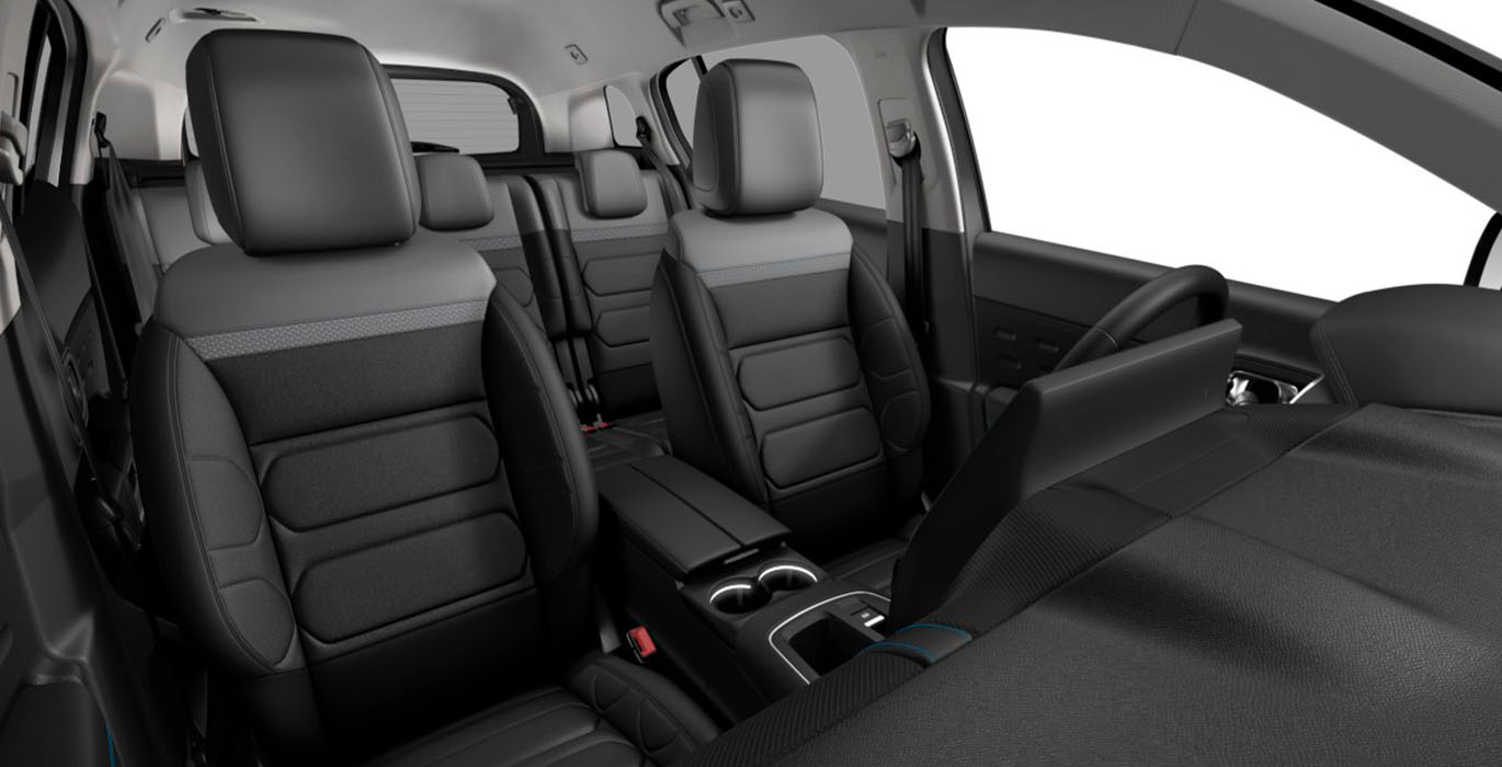 CITROEN C5 Aircross Plug-In Hybrid 225 e-EAT8 Shine Pack 4 CITROEN C5 Aircross Plug in Hybrid 225 e EAT8 Shine Pack Interior Trasera | Avanti Renting