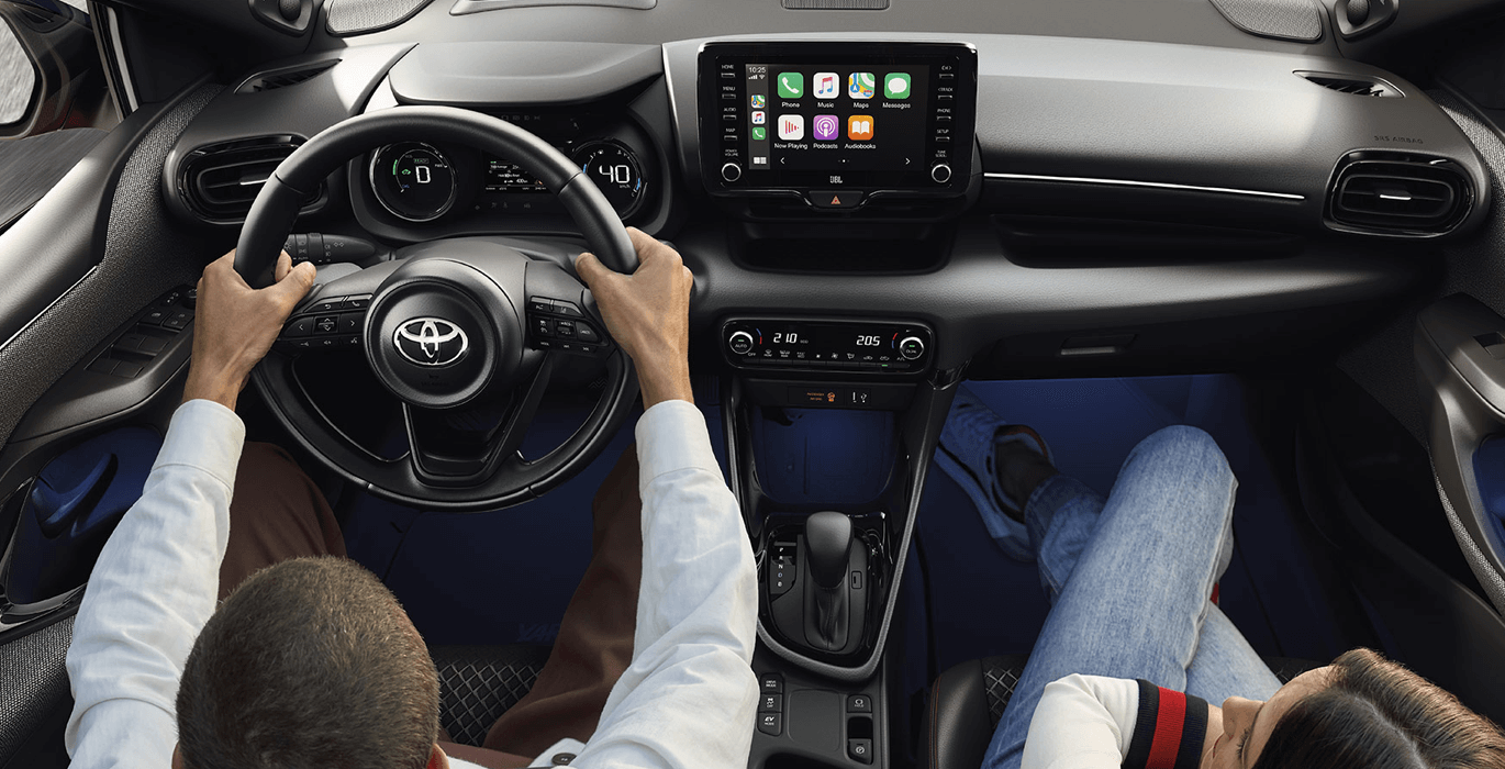 Toyota Yaris 120H Active Tech 2 Capa 5 | Avanti Renting
