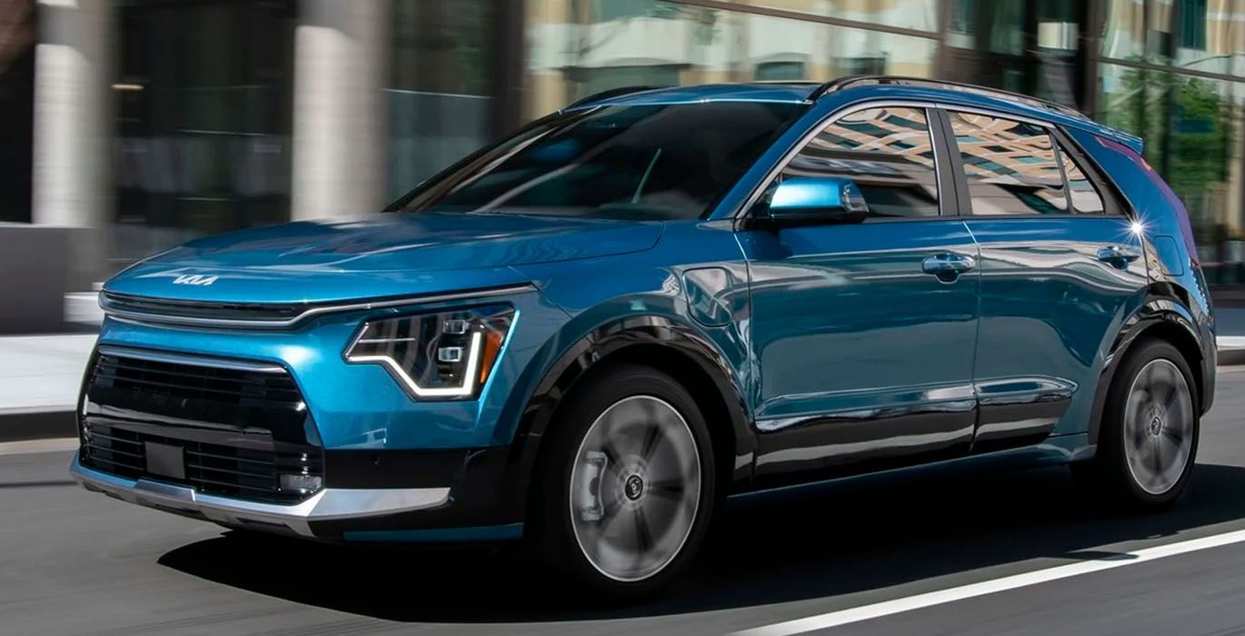 Nuevo KIA Niro 1.6 GDi PHEV 183cv Drive 3 KIA Niro 1.6 GDi PHEV 183cv Drive exterior trasera 3 | Avanti Renting