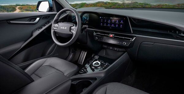 KIA Niro 1.6 GDi PHEV 183cv Drive interior delantera | Avanti Renting