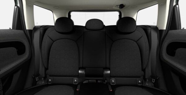 MINI Cooper SE ALL4 Countryman interior trasera | Avanti Renting