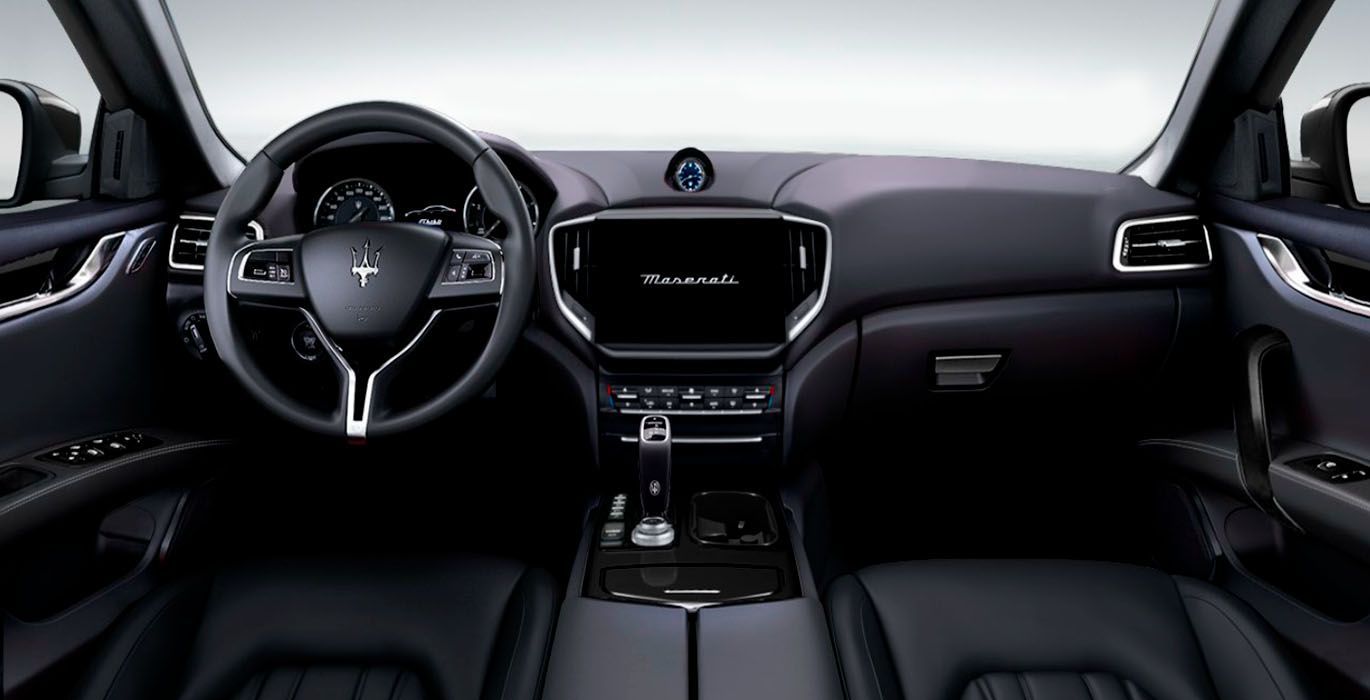 Maserati GHIBLI Executive Hybrid 2 Maserati Ghibli Interior | Avanti Renting