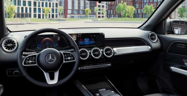 Mercedes Benz EQB 250 Interior Delantera | Avanti Renting