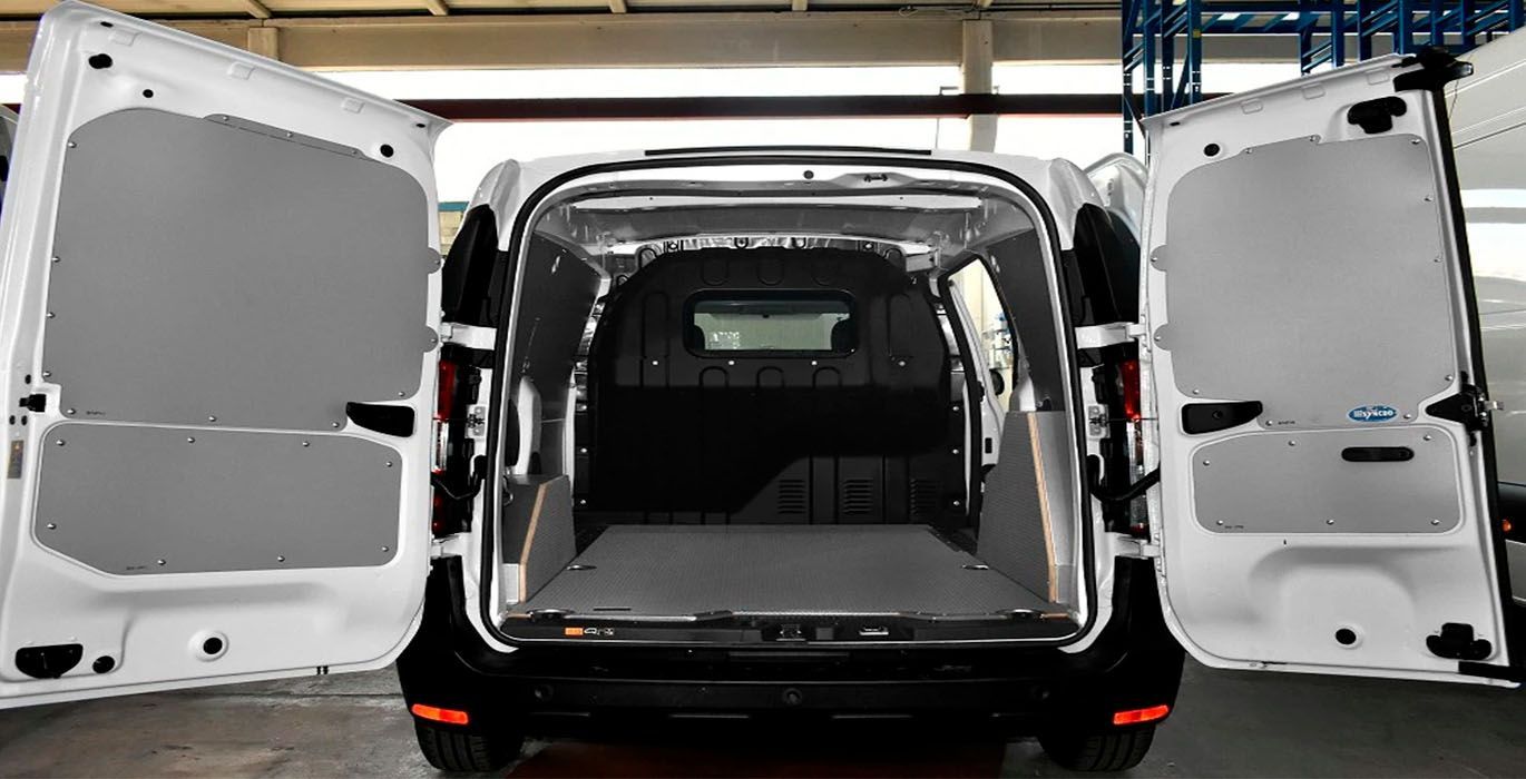 Renault Express Confort 1.5 Blue dCi 3 Renault Express trasero | Avanti Renting