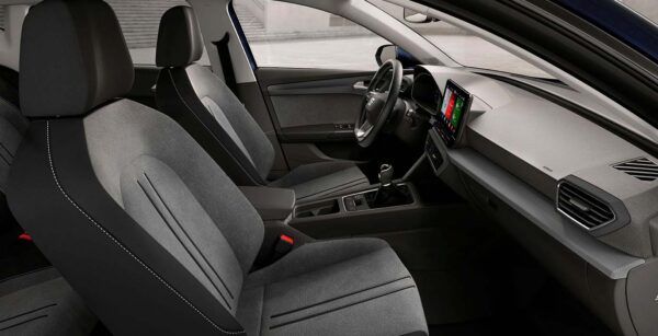 SEAT LEON 2.0 TDI Style XL interior perfil | Avanti Renting