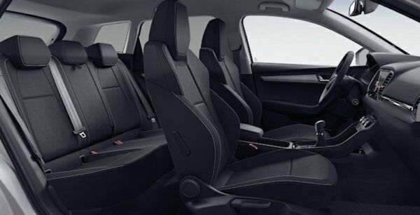 SKODA Karoq Ambition Facelift 2.0 TDI interior perfil | Avanti Renting