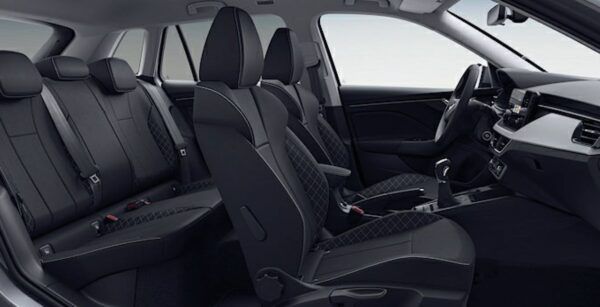Skoda Kamiq 1.0 TSI DSG Ambition interior perfil | Avanti Renting