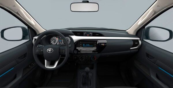 Toyota Hilux Interior Frente | Avanti Renting