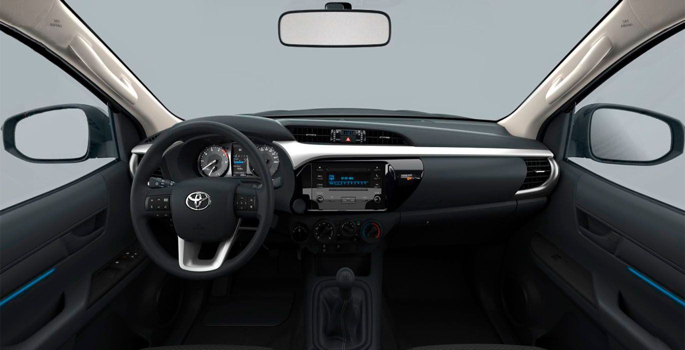 Toyota Hilux 2.4 d-4D GX Cabina Doble 3 Toyota Hilux Interior Frente | Avanti Renting
