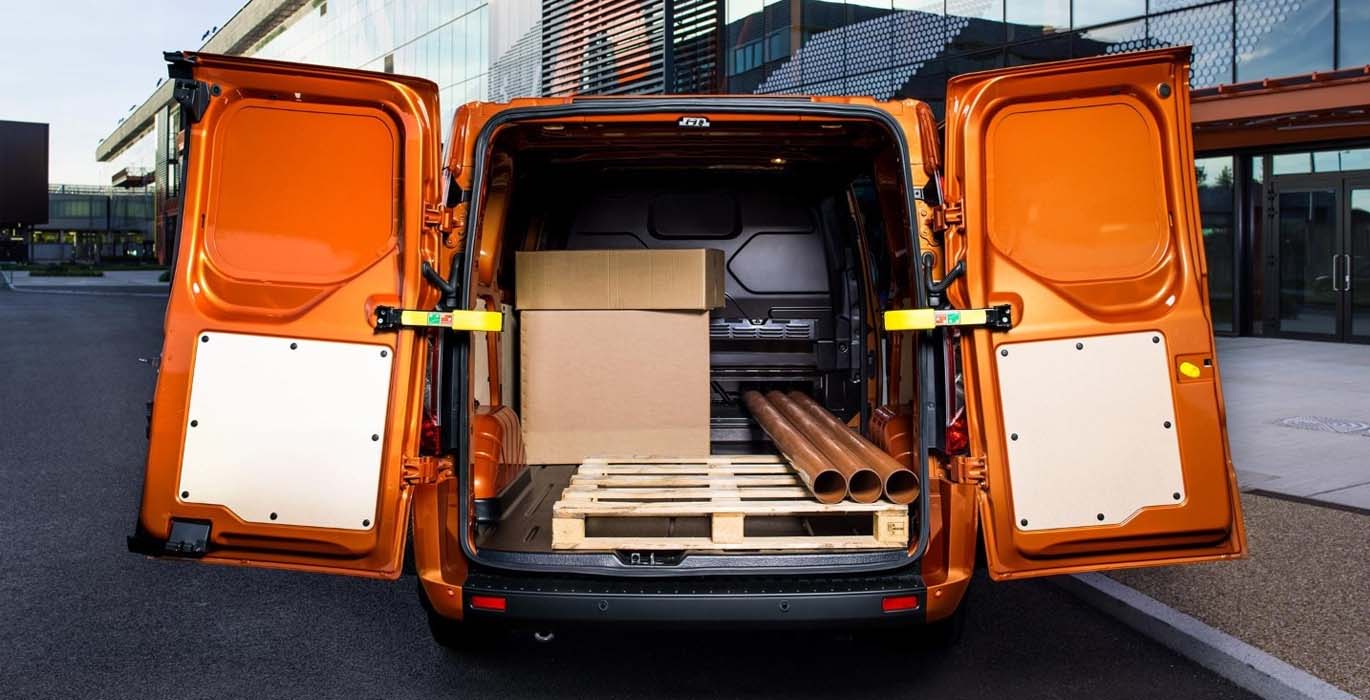 FORD TRANSIT CUSTOM VAN FT 280 L1 TREND 2.0 EcoBlue Hybrid 96KW (130CV) 3 ford transit custom van imagenes 3 | Avanti Renting