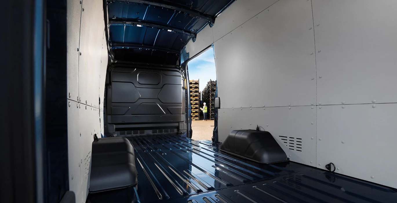 FORD TRANSIT VAN FT 350 L2 TREND N1 2.0EcoBlueHybrid 96KW (130CV) 5 ford transit van 5 | Avanti Renting