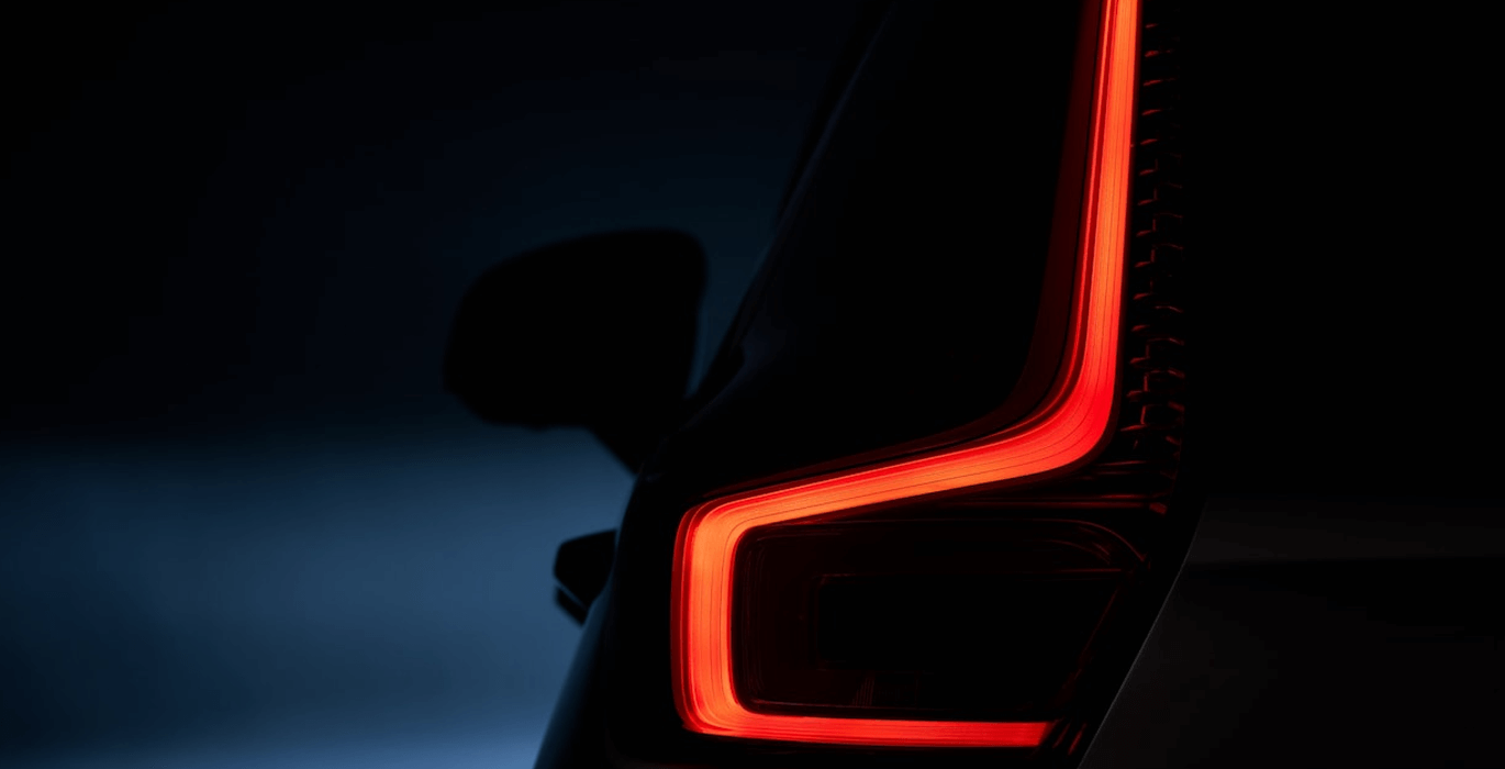 VOLVO Xc40 1.5 T2 Momentum Core 3 Capa 3 5 | Avanti Renting