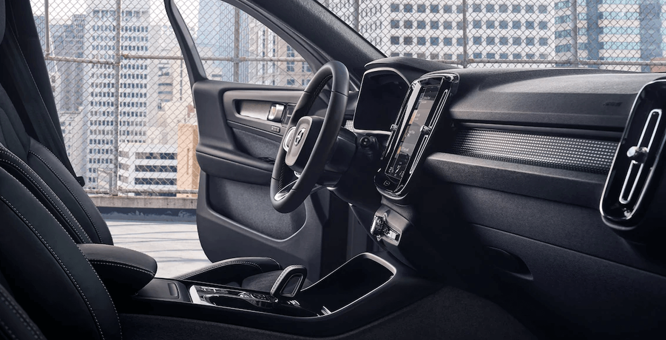 VOLVO Xc40 1.5 T2 Momentum Core 1 Capa 5 4 | Avanti Renting