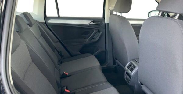 VOLKSWAGEN Tiguan 1.5 TSI interior perfil2 | Avanti Renting