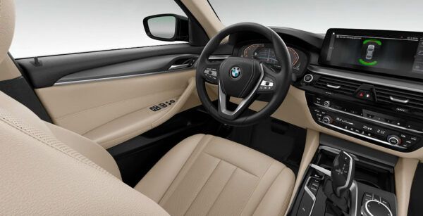 BMW Serie 5 520d interior delantera 2 | Avanti Renting