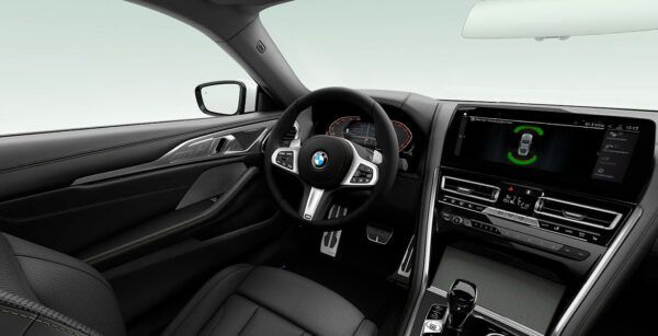 BMW Serie 8 840d xDrive M Sport interior delantera 2 | Avanti Renting
