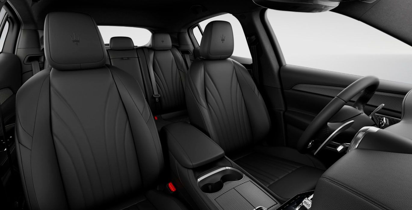 MASERATI Grecale GT 4 MASERATI Grecale GT interior trasera | Avanti Renting