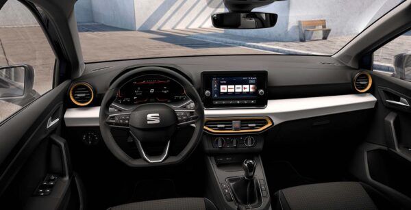 SEAT IBIZA Style XL Edition interior delantera | Avanti Renting