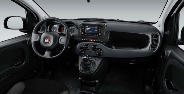 FIAT Panda City Life Hybrid interior delantera | Avanti Renting