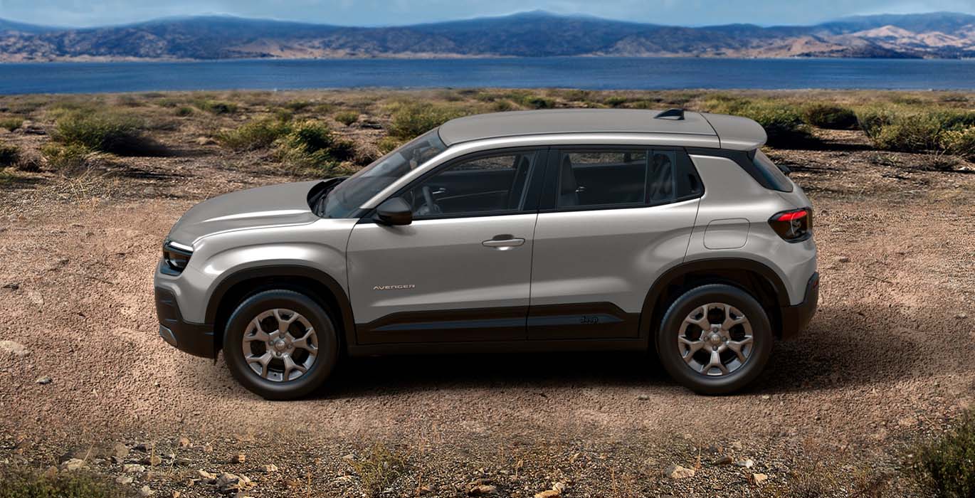 JEEP Avenger 1.2 Turbo Longitude 1 JEEP Avenger 1.2 Turbo Longitude exterior perfil | Avanti Renting