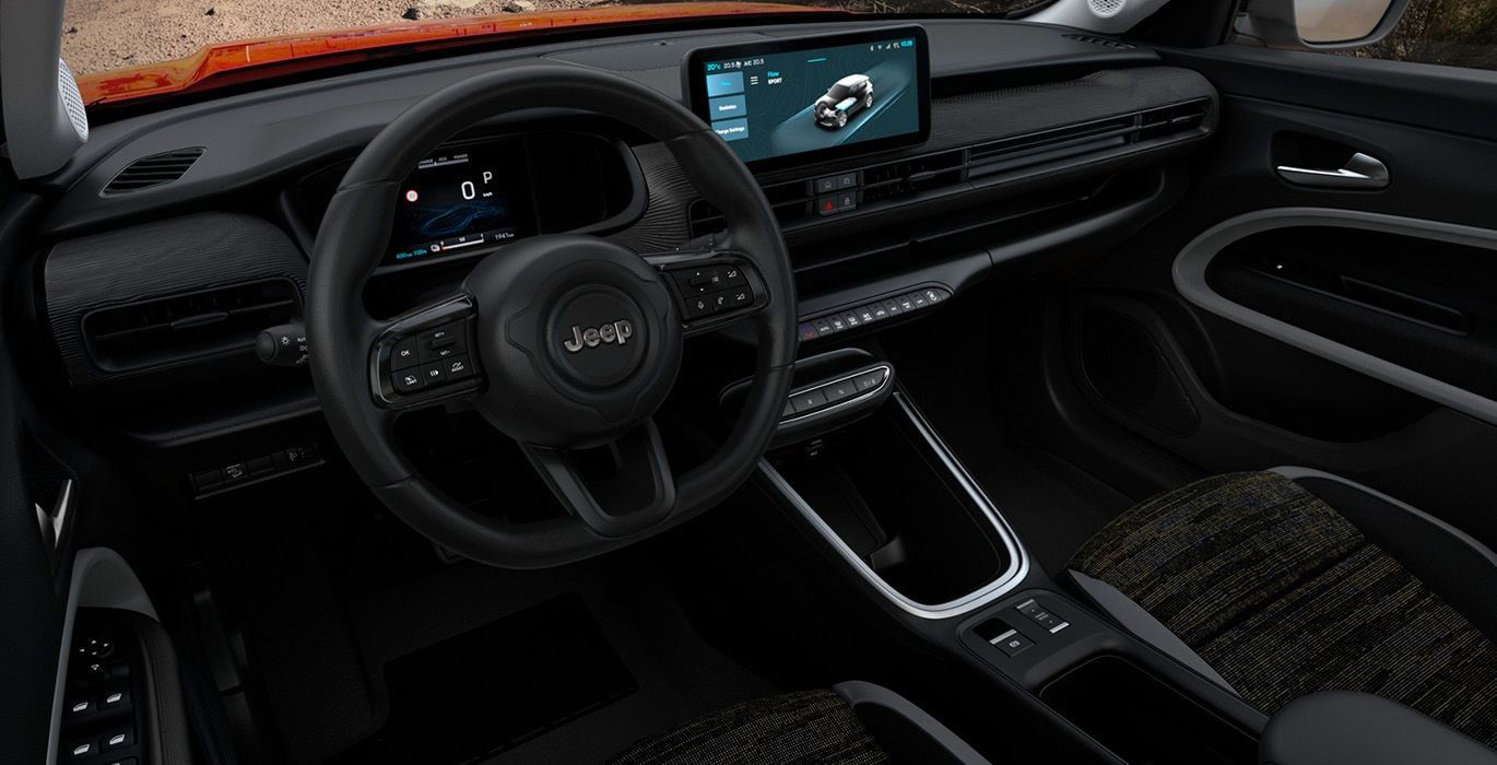 JEEP Avenger BEV Longitude 3 JEEP Avenger BEV Longitude interior delantera | Avanti Renting