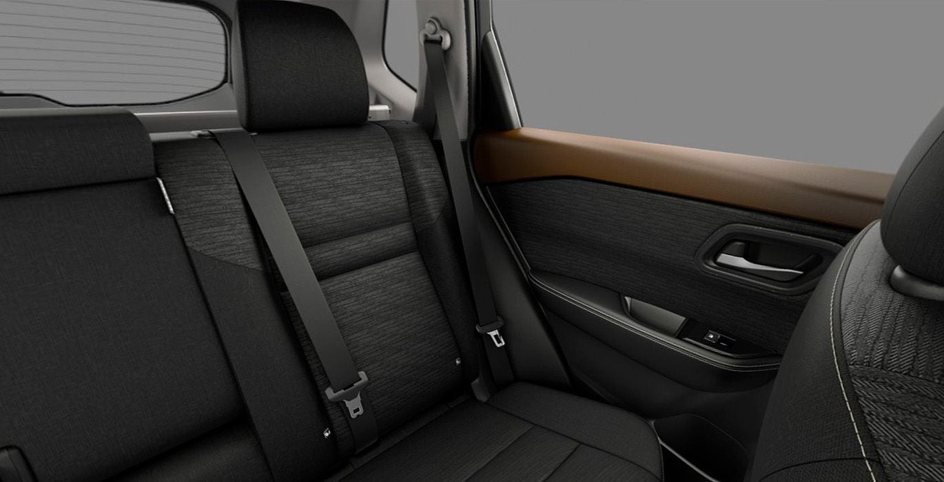 NISSAN X-Trail e-4ORCE N-Connecta 5 NISSAN X Trail e 4ORCE N Connecta interior trasera | Avanti Renting
