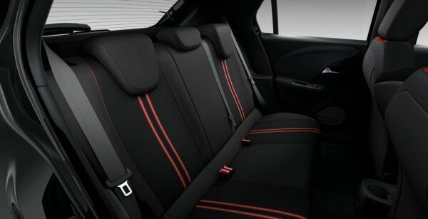 OPEL Corsa GS 1.2T interior trasera | Avanti Renting