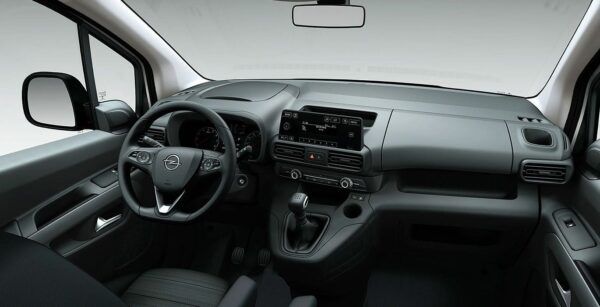 Opel Combo Life 1.5 TD Edition Plus interior delantera | Avanti Renting