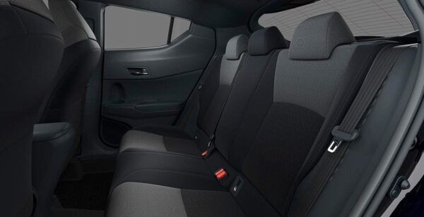 Toyota C HR Active interior trasera | Avanti Renting