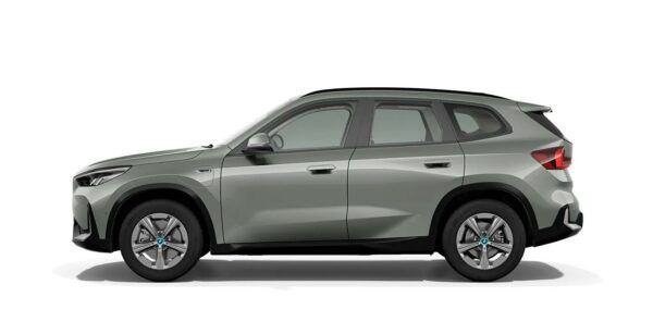 BMW X1 xDrive 25e nuevas llantas exterior perfil | Avanti Renting