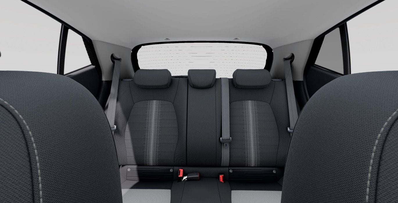 Hyundai i10 Klass 66cv Auto. 5 Hyundai i10 Klass Auto interior trasera | Avanti Renting