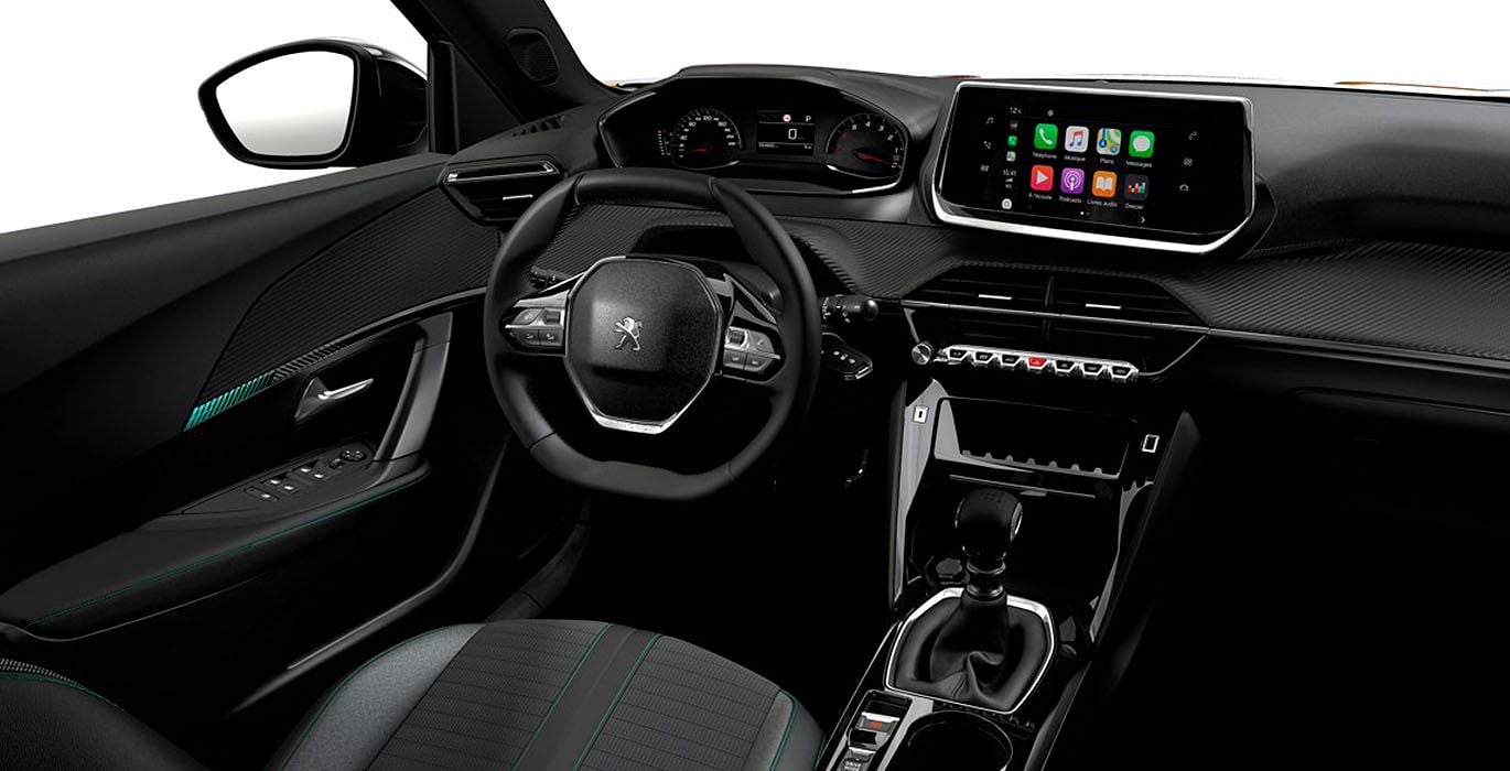 PEUGEOT 2008 ALLURE PACK PURETECH 100 S&S (MANUAL) 3 Peugeot 2008 Allure Puretech interior delantera | Avanti Renting