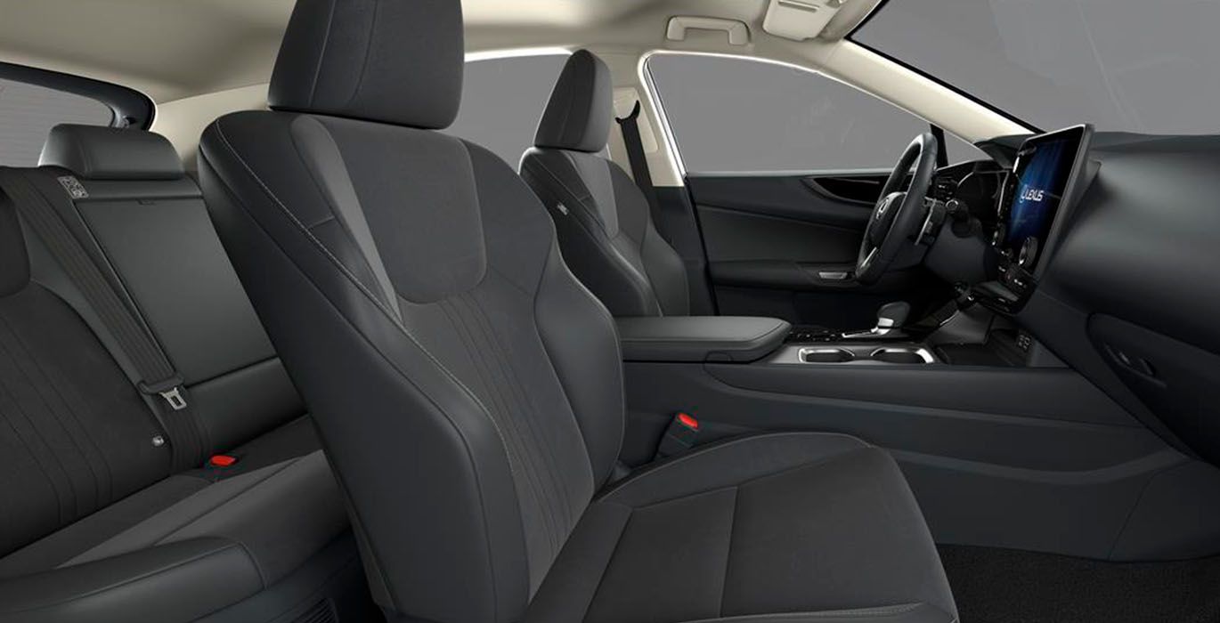 Lexus NX 350h Premium interior perfil | Avanti Renting