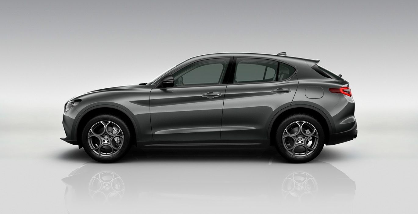 ALFA ROMEO Stelvio 2.2 JTDM Sprint exterior perfil | Avanti Renting