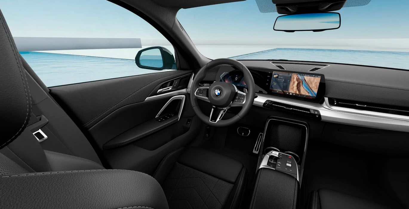 BMW X2 sDrive18d DCT nuevo interior delantera | Avanti Renting