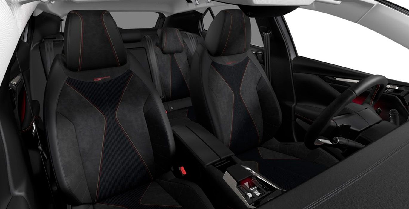 DS 4 BlueHDi 130 Performance Line interior trasera | Avanti Renting