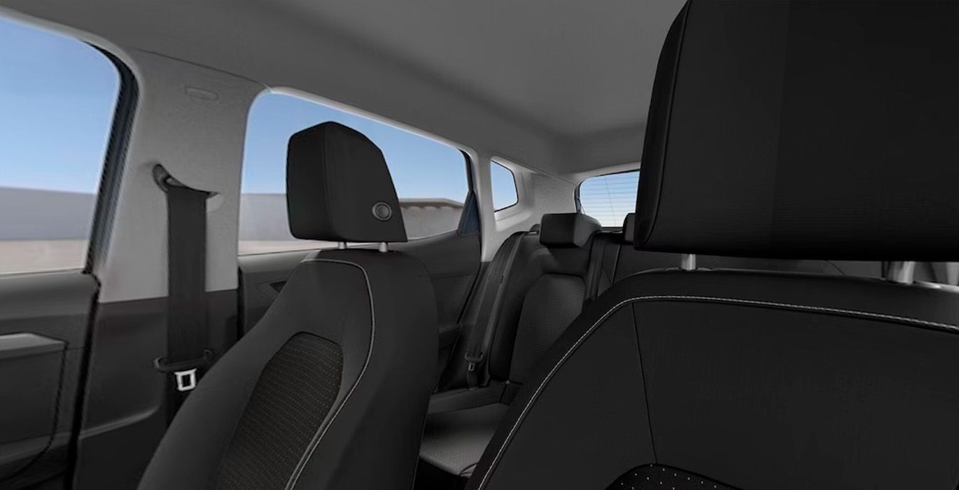 SEAT Arona 1.0 TSI Style XL interior trasera | Avanti Renting