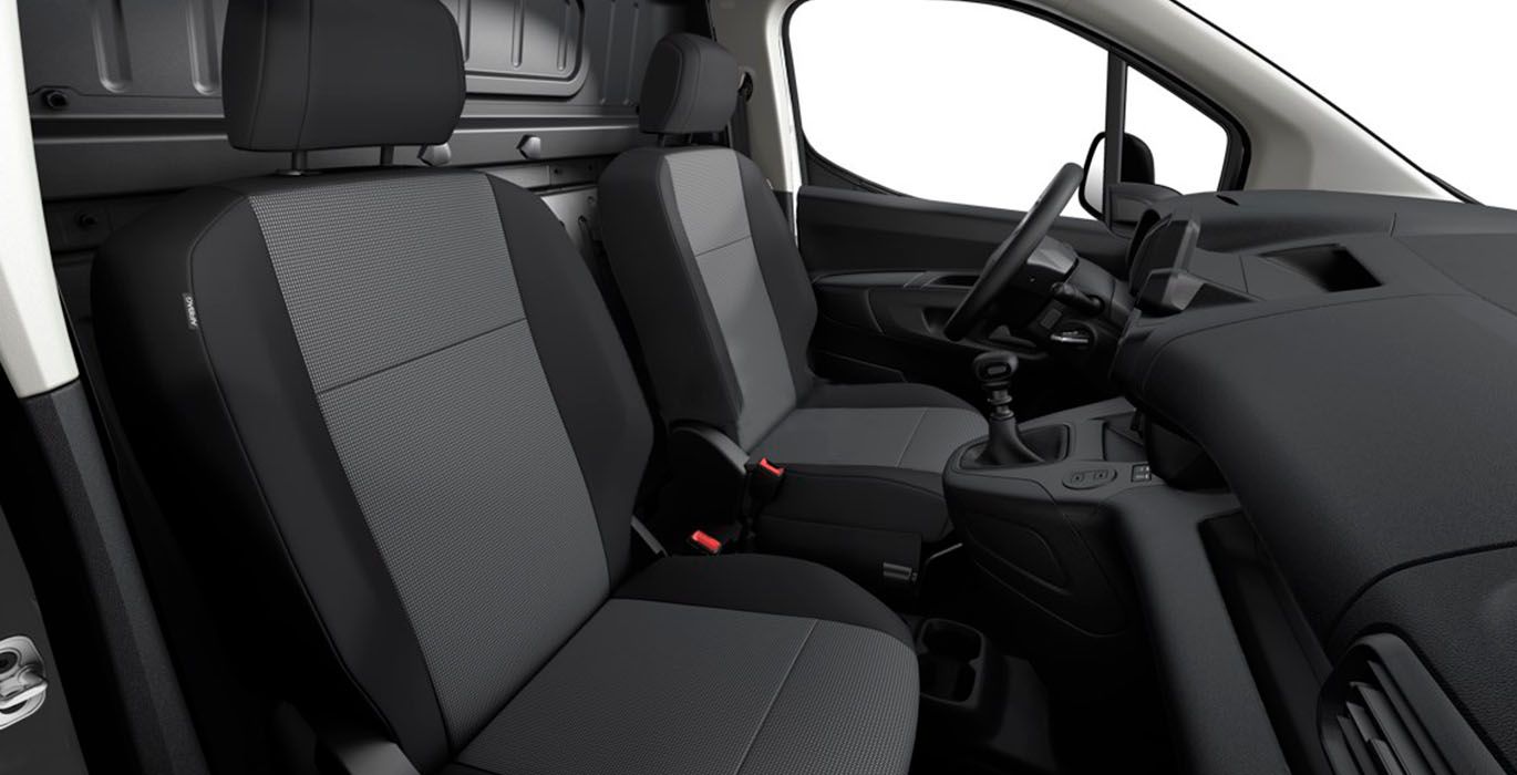 Citroen Berlingo Talla M BlueHDi 100 VAN interior delantera II | Avanti Renting