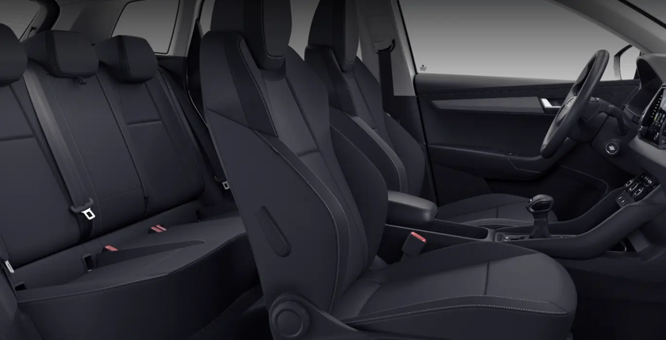 SKODA Karoq Selection 1.5 TSI DSG 5 SKODA Karoq Selection 1.5 TSI DSG interior trasera 1 | Avanti Renting