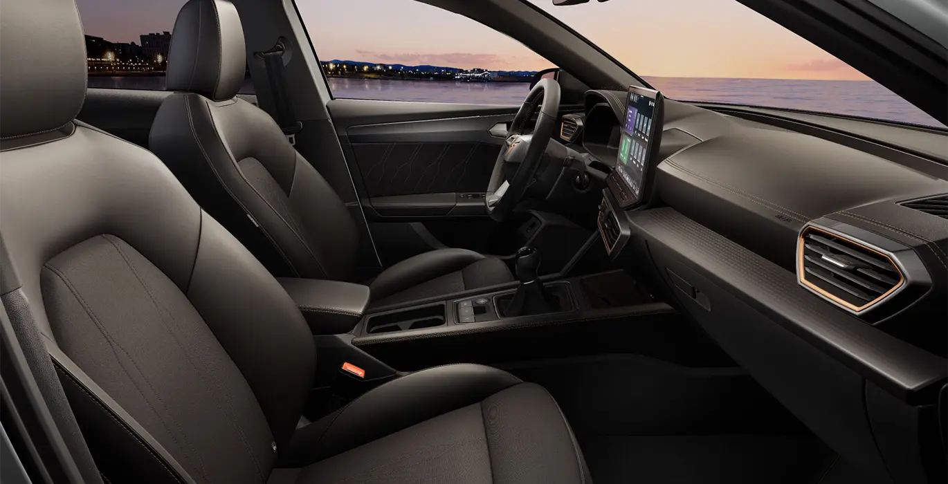 Cupra León Sportstourer 1.5 TSI 110kW 4 Cupra Leon Sportstourer 1.5 TSI 110kW interior delantera II | Avanti Renting