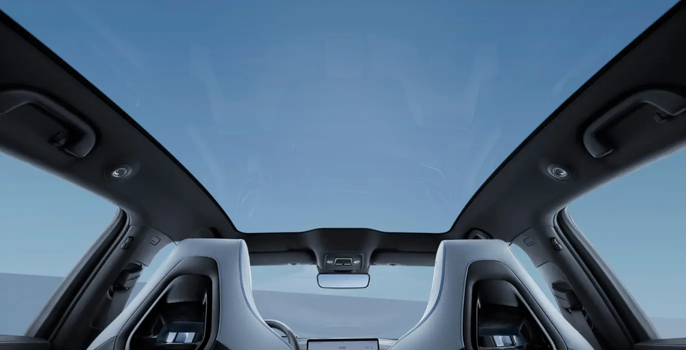 BYD Seal Comfort RWD interior trasera | Avanti Renting