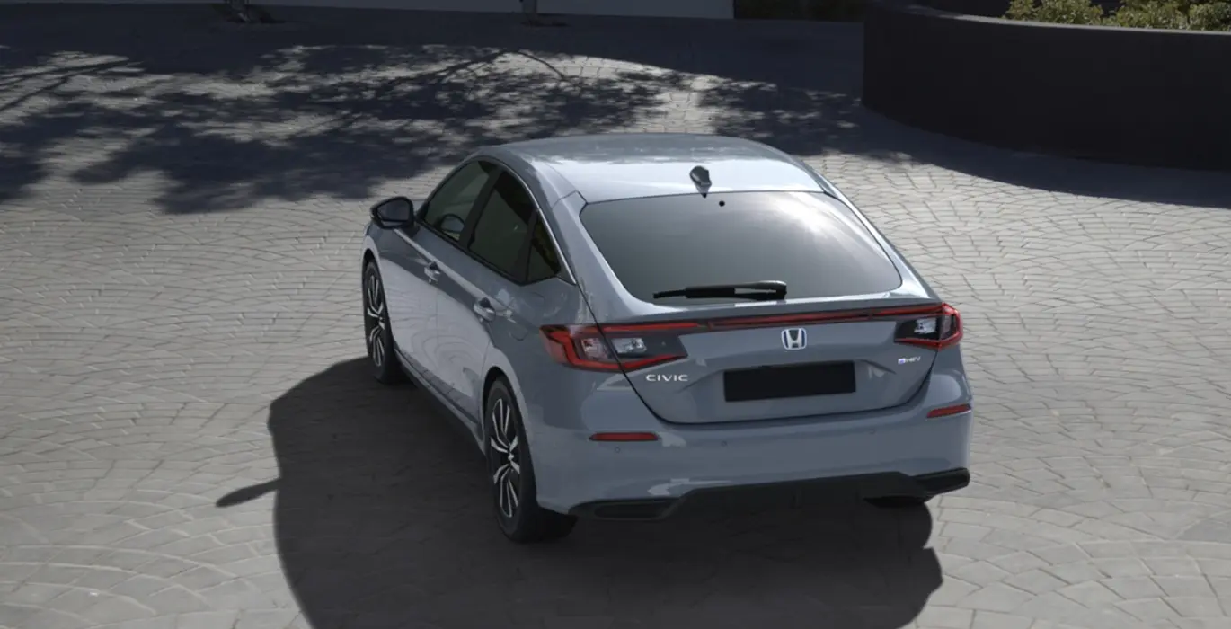 Honda Civic 2.0 i-MMD Elegance CVT 1 Honda Civic 2.0 i MMD Elegance CVT trasera | Avanti Renting