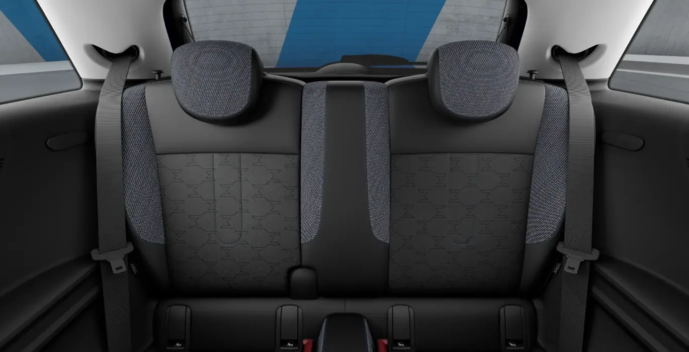MINI Cooper C Classic 5 Puertas 5 MINI Cooper C 115kW interior trasera | Avanti Renting