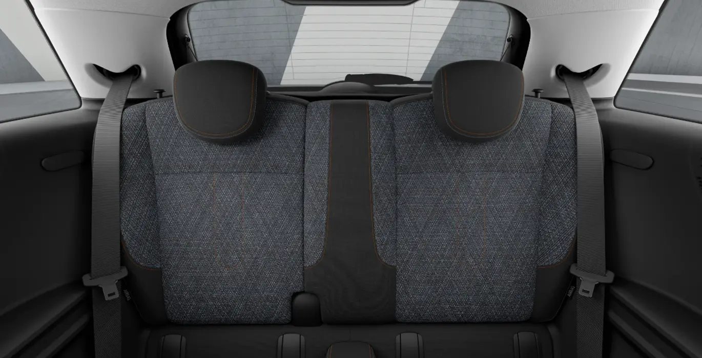 MINI Cooper C Essential 5 MINI Cooper C Essential interior trasera | Avanti Renting