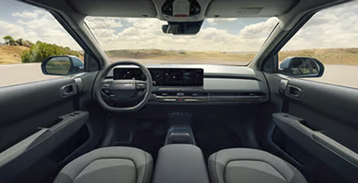 Kia EV3 Air Long 150kW 4 Kia EV3 Air Long 150kW interior delantera | Avanti Renting
