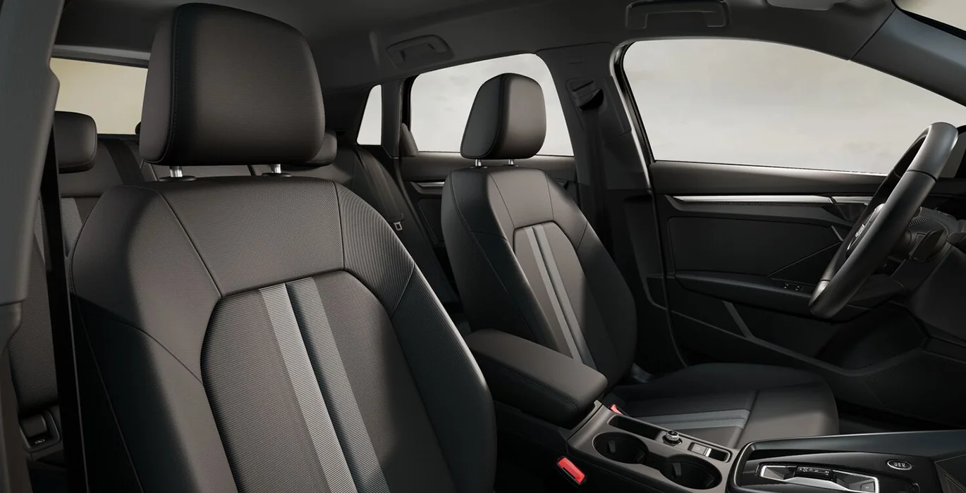 AUDI A3 Sportback 30 TFSI Advanced S tronic interior delantera II | Avanti Renting