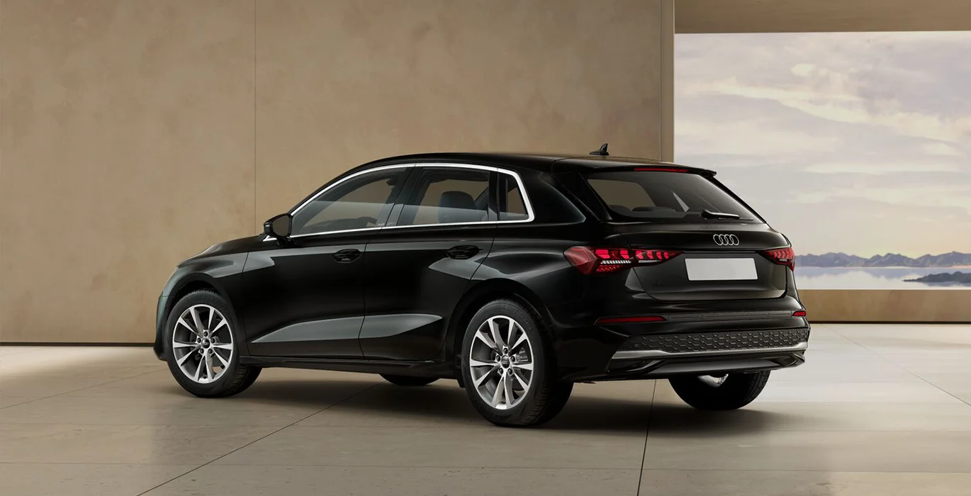 AUDI A3 Sportback 30 TFSI Advanced S tronic trasera | Avanti Renting