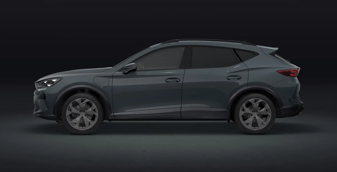 Cupra Formentor 1.5 PHEV 204cv 2 Cupra Formentor 1.5 PHEV 204cv lateral | Avanti Renting